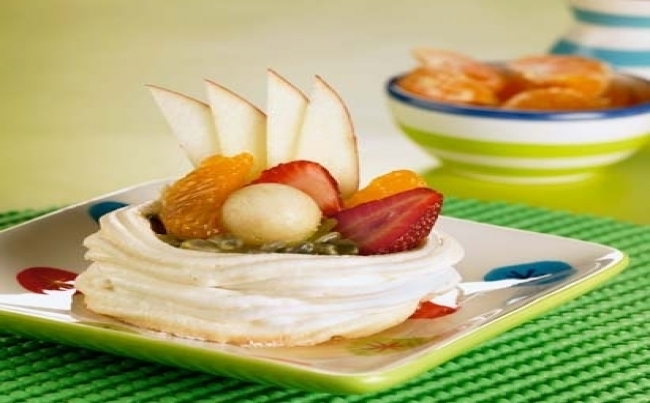 Merengue italiano con frutas